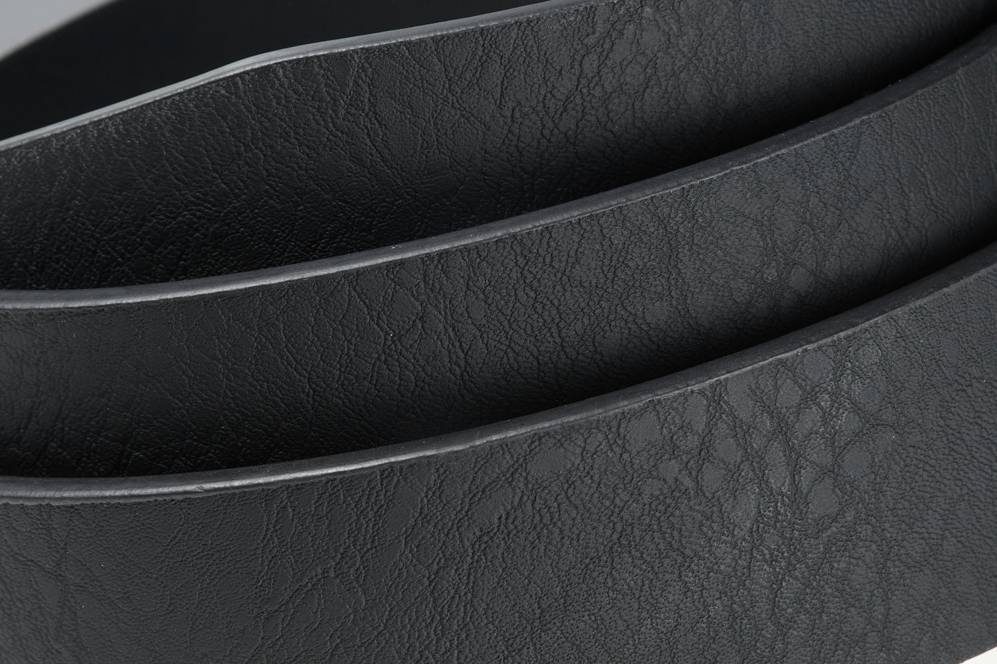 Sustainable Men's Belt by Factory Direct - Eco-Friendly, Durable, and Classic Style